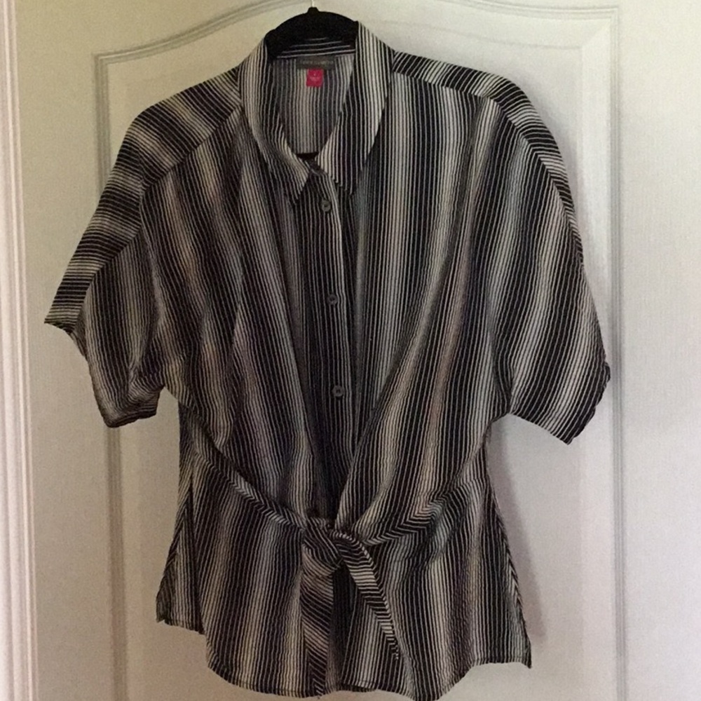Vince Camuto, women’s large navy & white striped blouse.